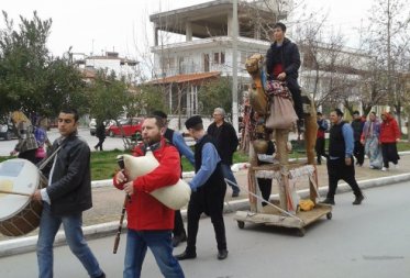 Το έθιμο του «Καλόγερου» στο Καλαμπάκι